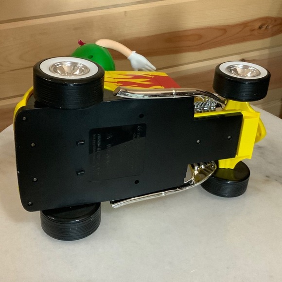 M&M candy dispenser Rebel without a clue Car automobile EUC0 - Picture 8 of 12